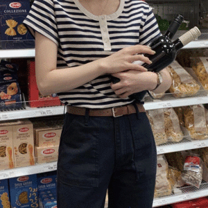 韓網自家製 Stripe Tee